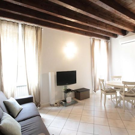 Interno 4 - Central Cozy New Flat Desenzano del Garda Exterior foto