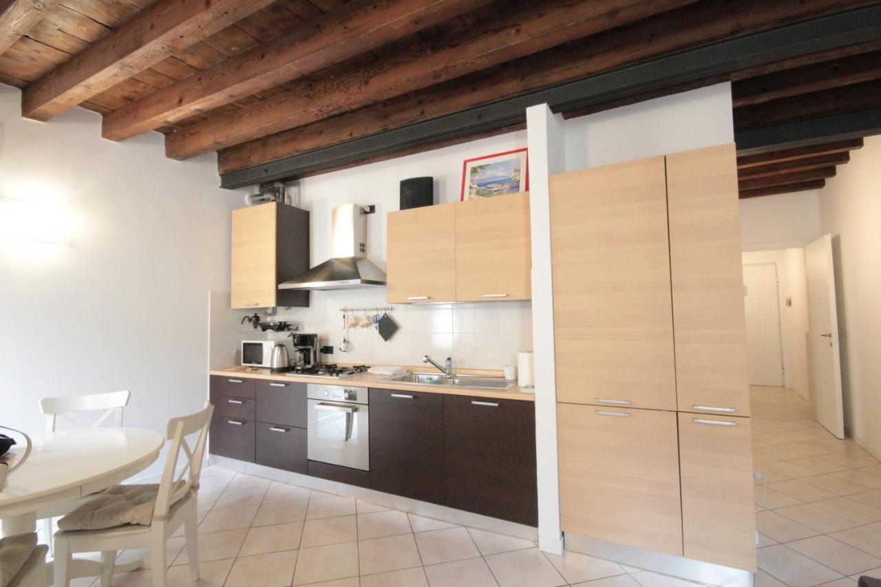 Interno 4 - Central Cozy New Flat Desenzano del Garda Exterior foto